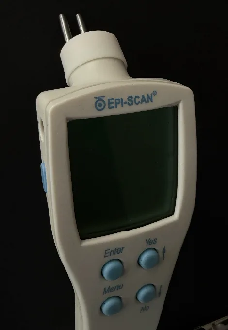 Epi-Scan handheld sensor with display and control buttons